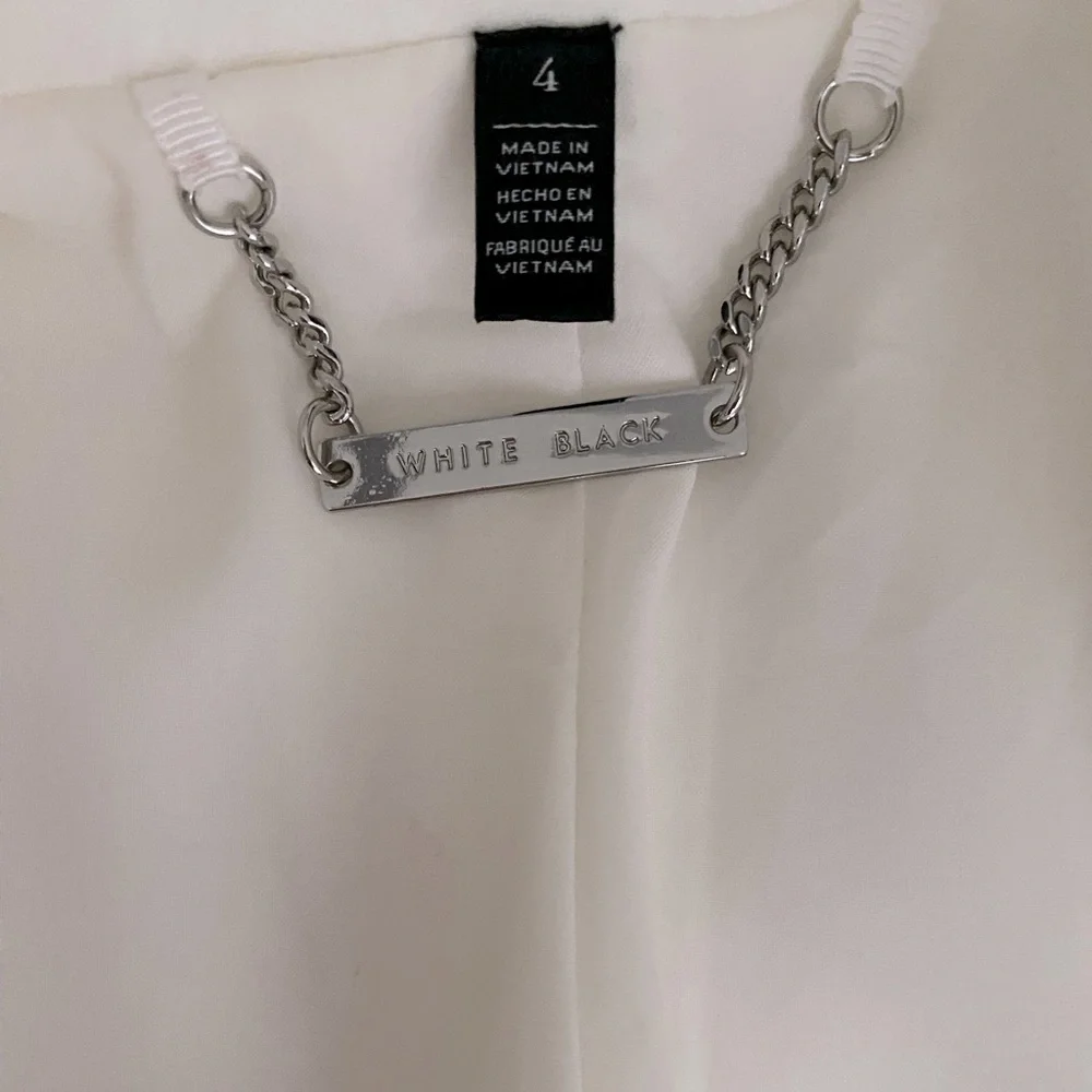 White House Black Market Ballchain Ecru/Ivory Tuxedo Evening Blazer Size 4 New - Picture 8 of 8